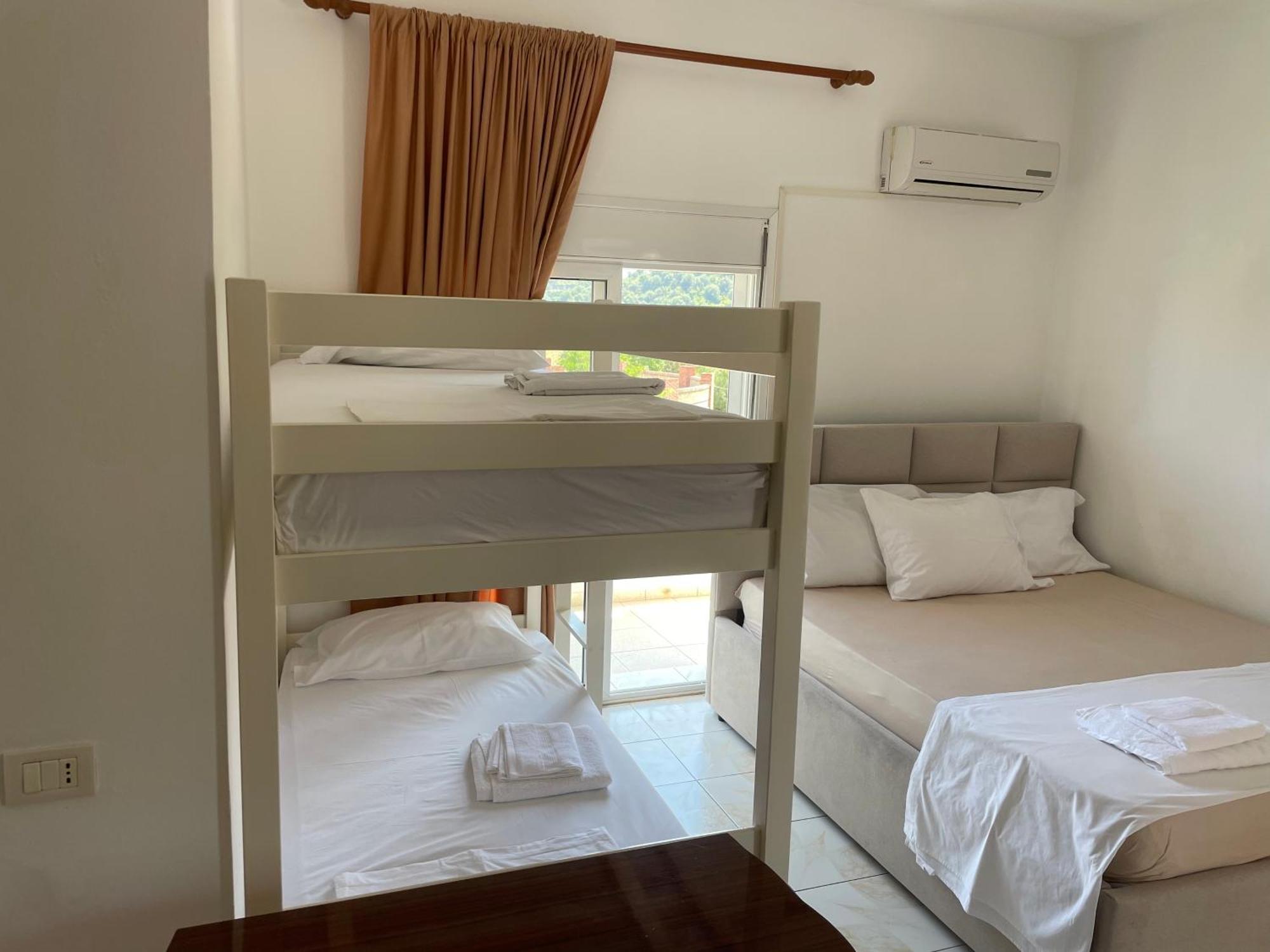 אוריקום Apartments Rudi מראה חיצוני תמונה